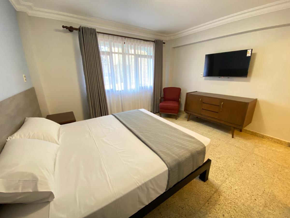 Izza Hotel Cochabamba Extérieur photo