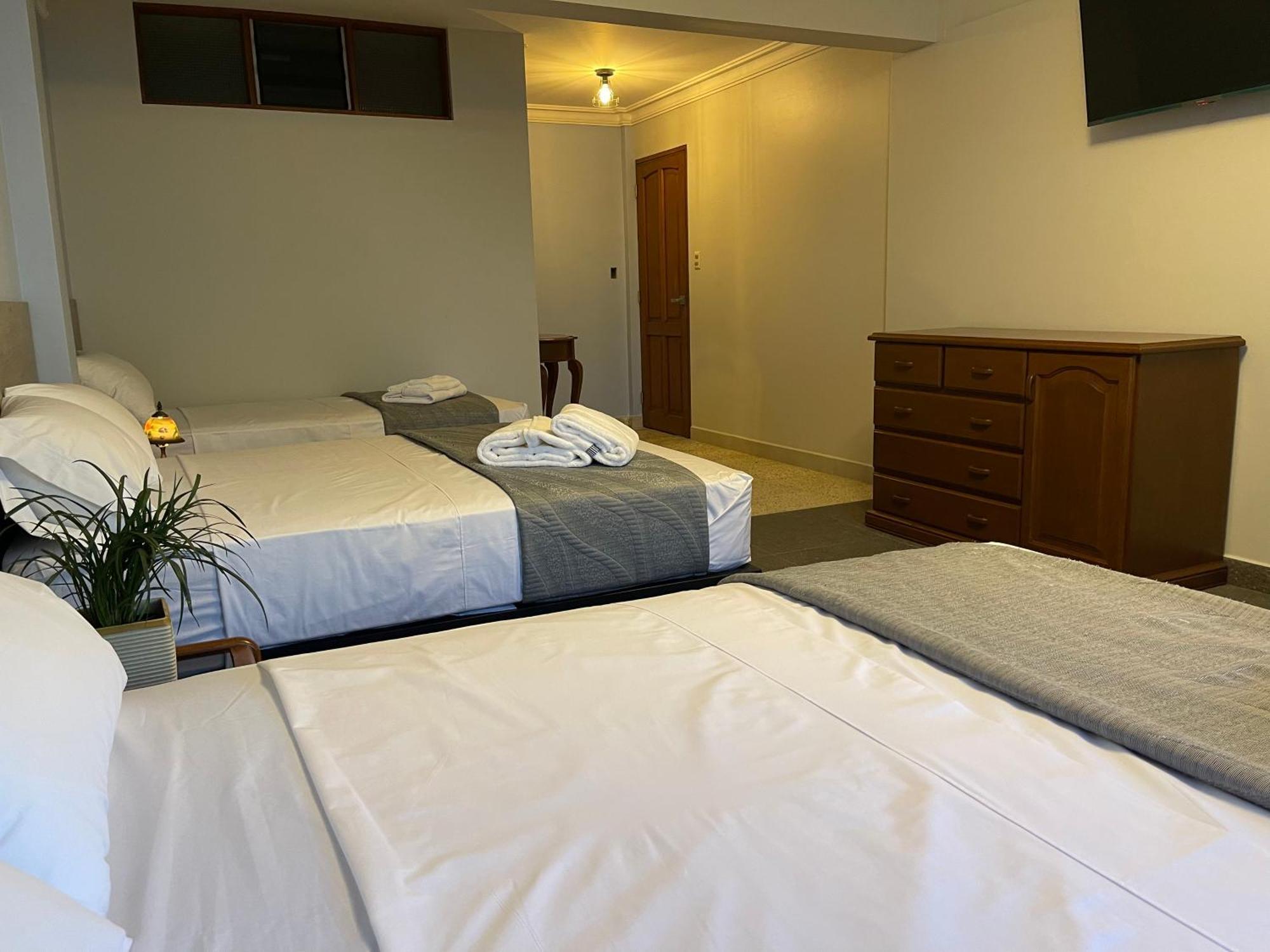 Izza Hotel Cochabamba Extérieur photo