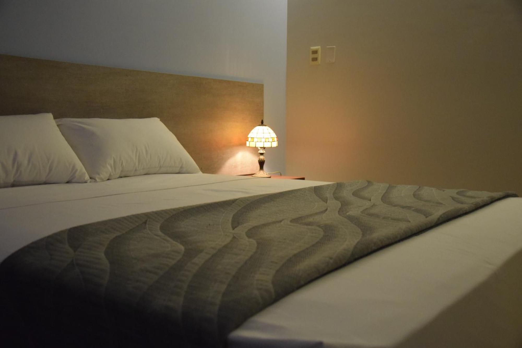 Izza Hotel Cochabamba Extérieur photo