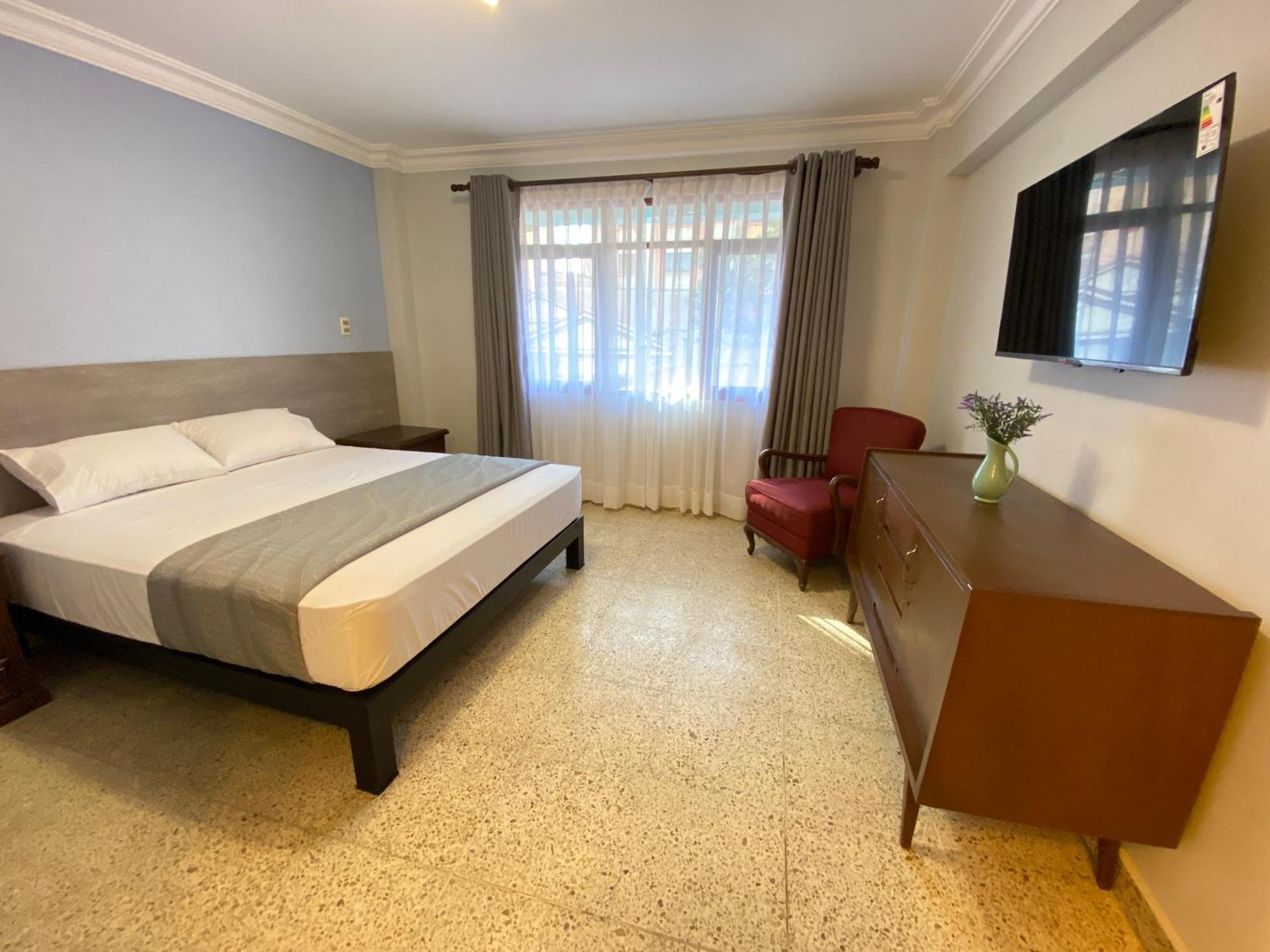 Izza Hotel Cochabamba Extérieur photo